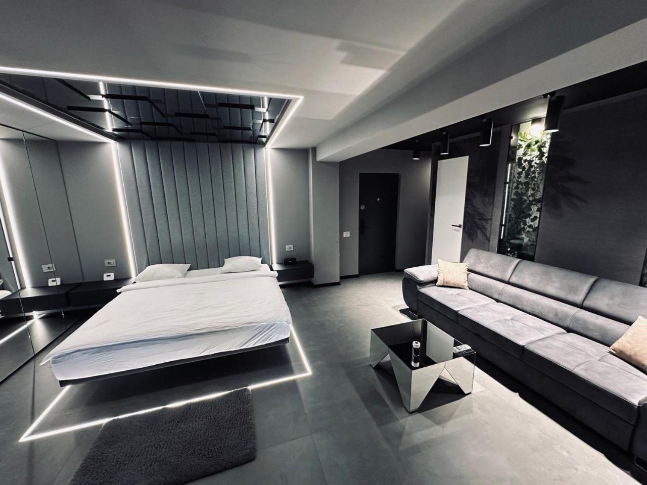The Hatz By Rh Living Bukares Bagian luar foto